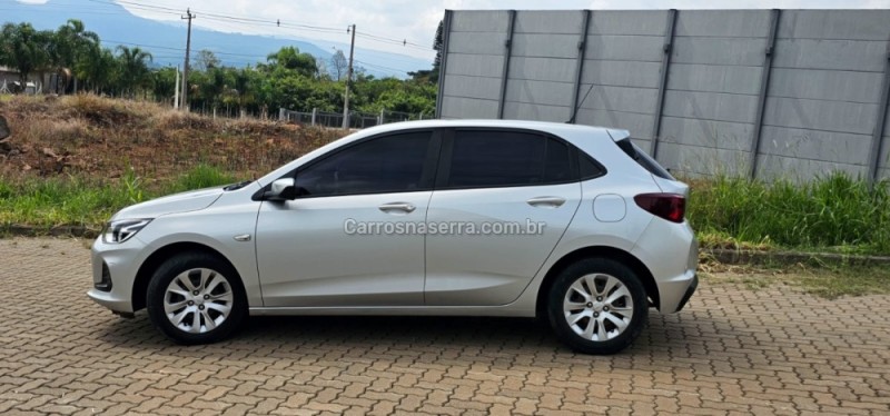 ONIX 1.0 LT 12V TURBO FLEX 4P MANUAL - 2020 - IVOTI