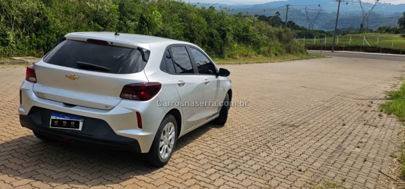 ONIX 1.0 LT 12V TURBO FLEX 4P MANUAL - 2020 - IVOTI