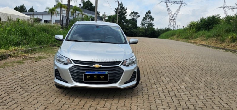 ONIX 1.0 LT 12V TURBO FLEX 4P MANUAL - 2020 - IVOTI