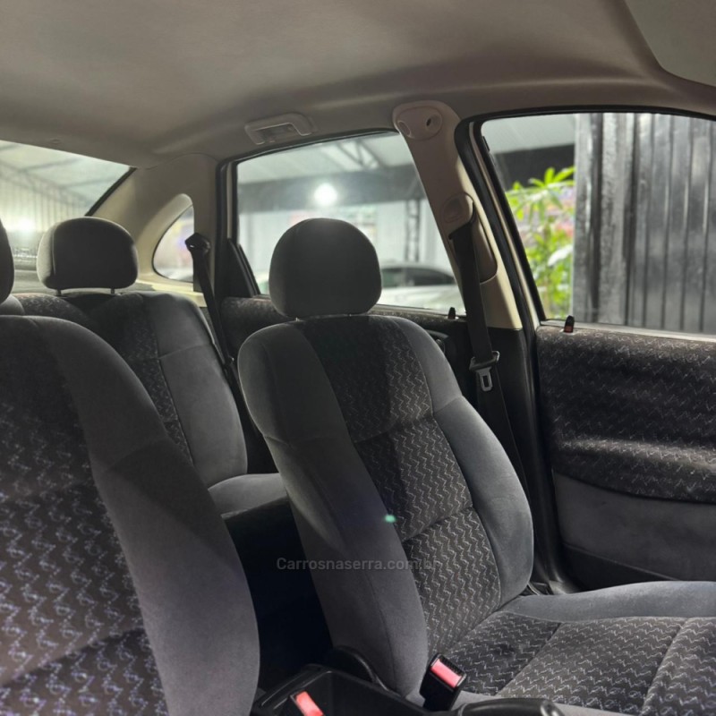 VECTRA 2.0 MPFI GLS 8V GASOLINA 4P MANUAL - 1999 - ESTâNCIA VELHA