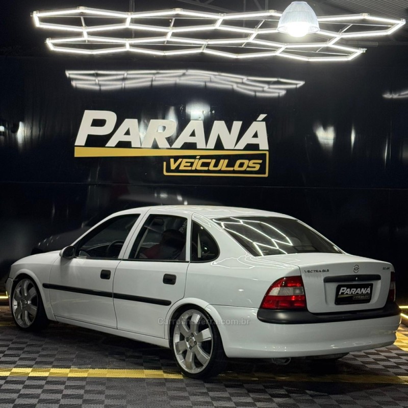 VECTRA 2.0 MPFI GLS 8V GASOLINA 4P MANUAL - 1999 - ESTâNCIA VELHA
