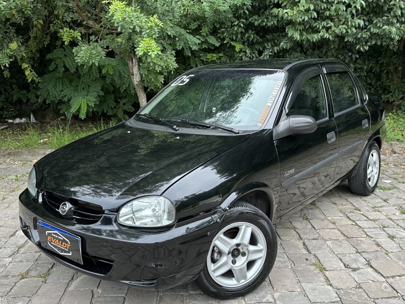corsa 1.0 mpfi classic sedan life 8v flex 4p manual 2005 caxias do sul