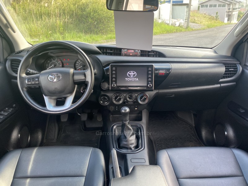 HILUX 2.8 4X4 CD 8V DIESEL 4P MANUAL - 2023 - FLORES DA CUNHA