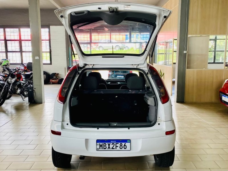 CORSA 1.0 MPFI VHC 8V GASOLINA 4P MANUAL - 2003 - CAXIAS DO SUL