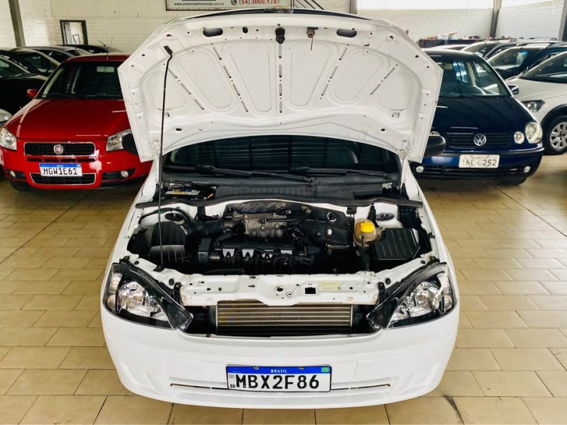 CORSA 1.0 MPFI VHC 8V GASOLINA 4P MANUAL - 2003 - CAXIAS DO SUL