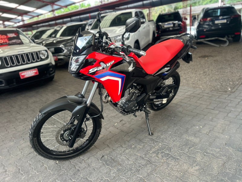 XRE 300 SAHARA RALLY - 2026 - TRêS COROAS