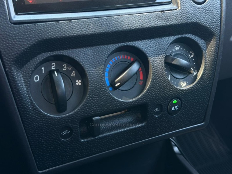 FIESTA 1.6 ROCAM SEDAN 8V FLEX 4P MANUAL - 2012 - LAGOA VERMELHA