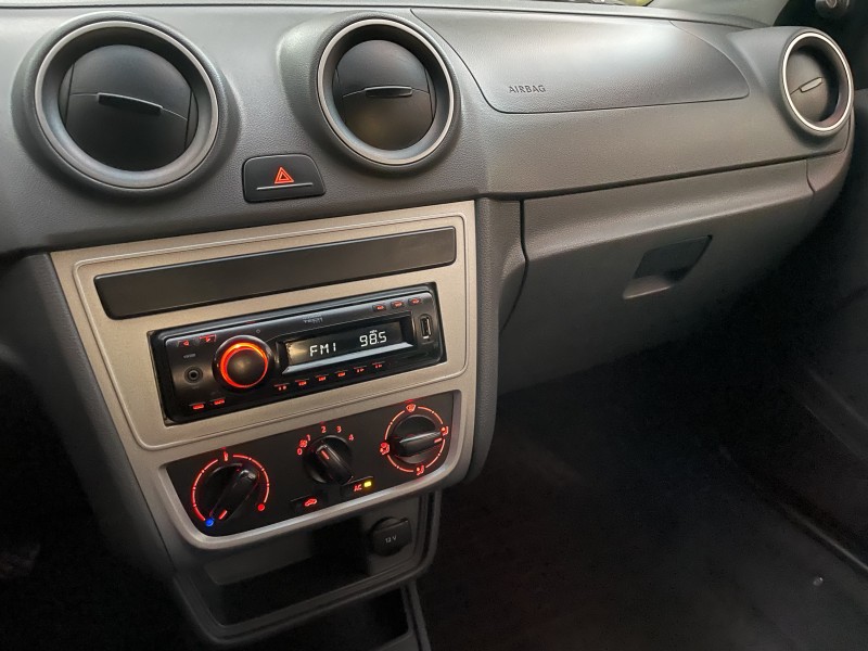 GOL 1.0 MI TRENDLINE 8V FLEX 4P MANUAL - 2016 - CAXIAS DO SUL