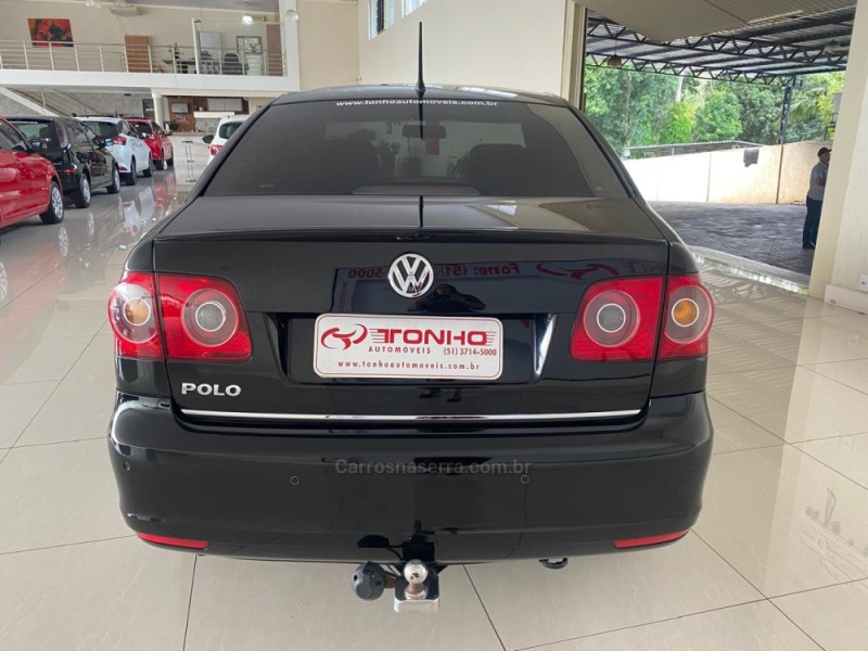 POLO SEDAN 1.6 MI COMFORTLINE 8V FLEX 4P MANUAL - 2012 - LAJEADO