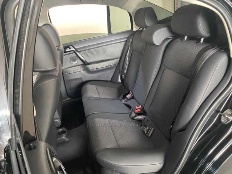 POLO SEDAN 1.6 MI COMFORTLINE 8V FLEX 4P MANUAL - 2012 - LAJEADO