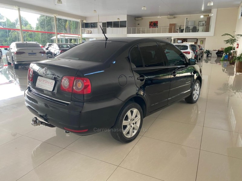 POLO SEDAN 1.6 MI COMFORTLINE 8V FLEX 4P MANUAL - 2012 - LAJEADO