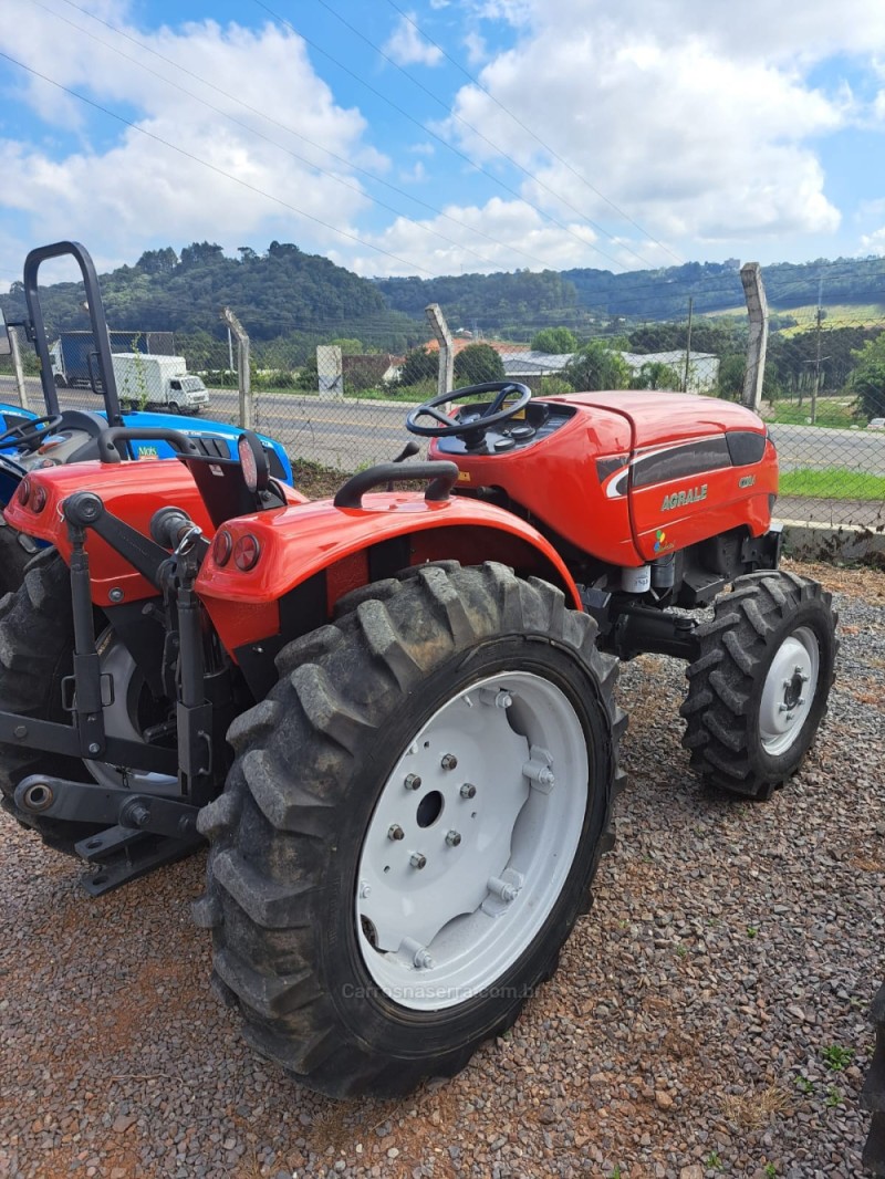 TRATOR 4230  - 2006 - CARLOS BARBOSA