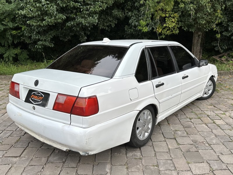 SANTANA 1.8 MI 8V GASOLINA 4P MANUAL - 1999 - CAXIAS DO SUL