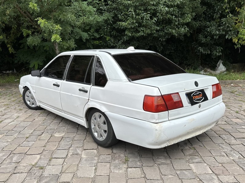 SANTANA 1.8 MI 8V GASOLINA 4P MANUAL - 1999 - CAXIAS DO SUL