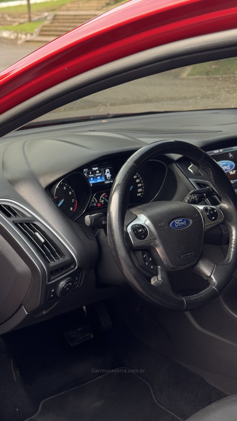 FOCUS 2.0 TITANIUM PLUS HATCH 16V FLEX 4P AUTO - 2015 - FARROUPILHA