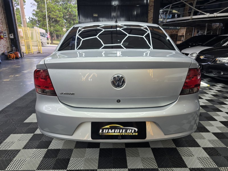 VOYAGE 1.0 I TREND 16V FLEX 4P MANUAL - 2012 - FARROUPILHA