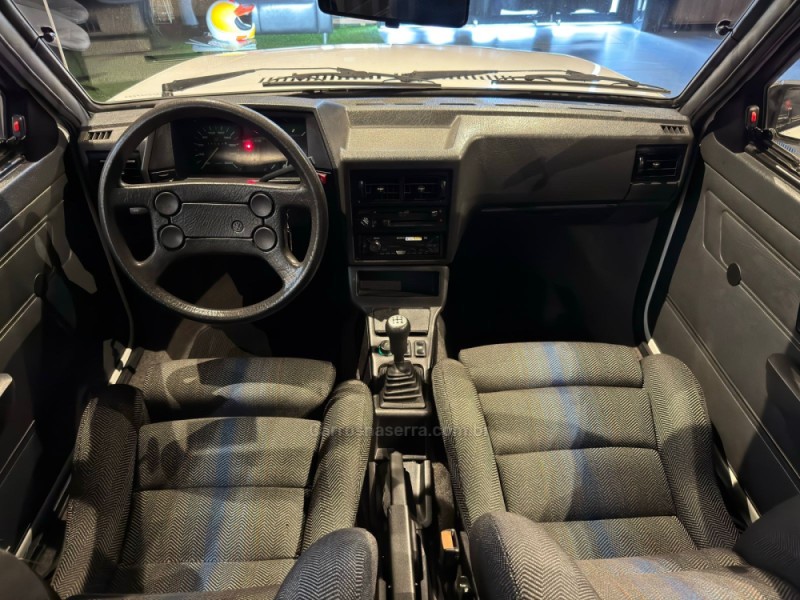 VOYAGE 1.8 CL 8V GASOLINA 2P MANUAL - 1995 - FARROUPILHA