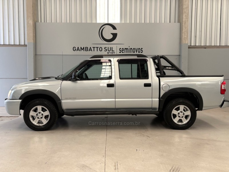 S10 2.4 ADVANTAGE 4X2 CD 8V FLEX 4P MANUAL - 2009 - BENTO GONçALVES