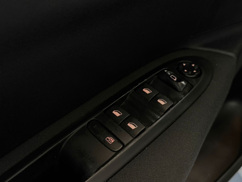 C4 LOUNGE 2.0 MPFI TENDANCE 16V FLEX 4P MANUAL - 2014 - CAXIAS DO SUL