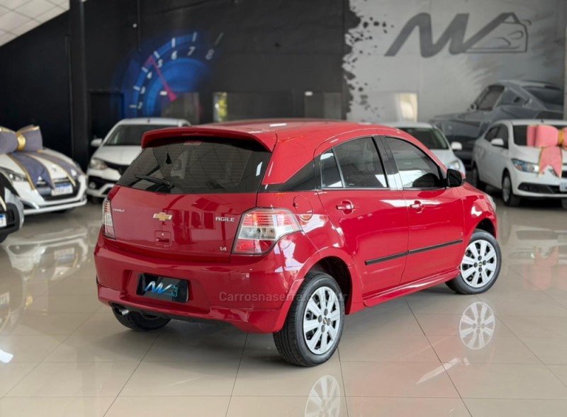 AGILE 1.4 MPFI LT 8V FLEX 4P MANUAL - 2011 - ESTâNCIA VELHA