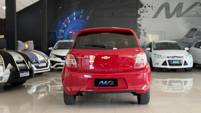 AGILE 1.4 MPFI LT 8V FLEX 4P MANUAL - 2011 - ESTâNCIA VELHA