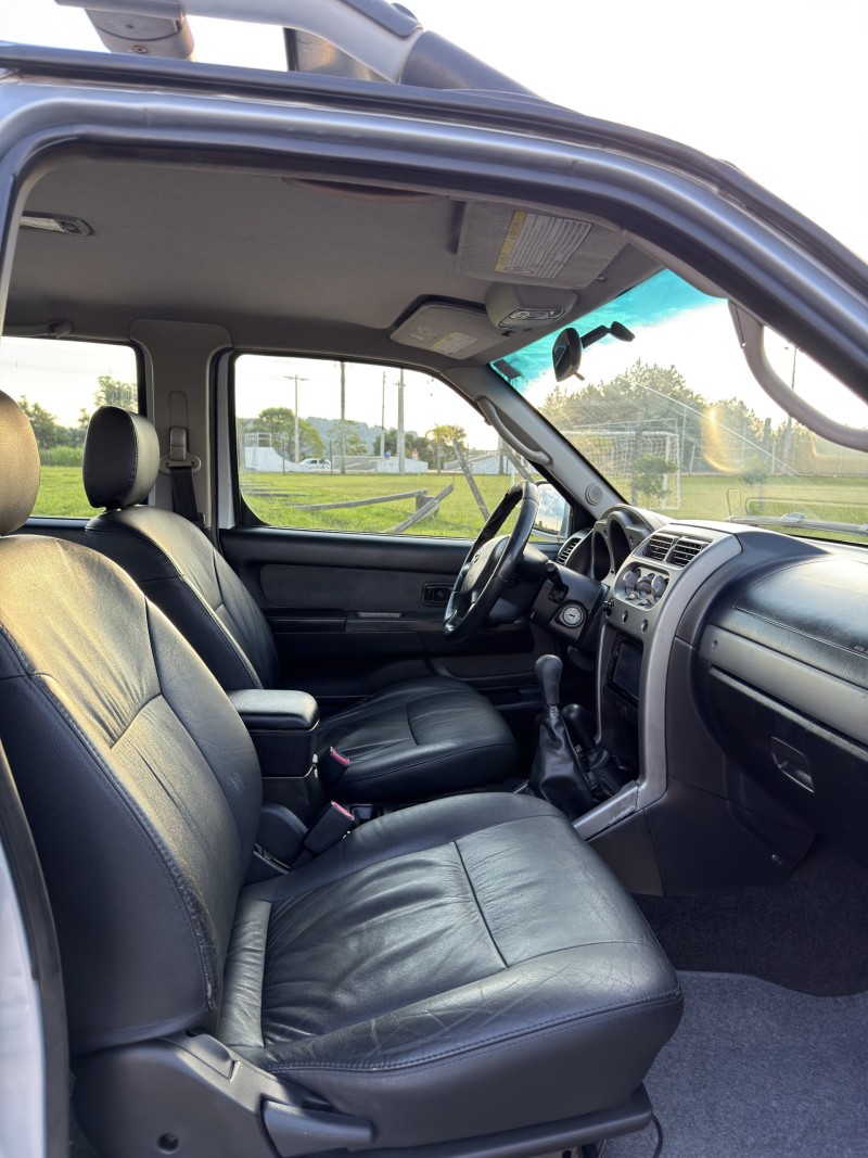 FRONTIER 2.8 SE STRIKE 4X4 CD TURBO ELETRONIC DIESEL 4P MANUAL - 2004 - ANTôNIO PRADO