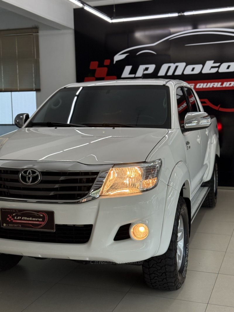 HILUX 2.7 SRV 4X4 CD 16V FLEX 4P AUTOMÁTICO - 2015 - FARROUPILHA