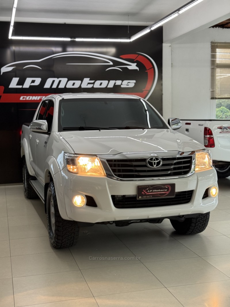 HILUX 2.7 SRV 4X4 CD 16V FLEX 4P AUTOMÁTICO - 2015 - FARROUPILHA