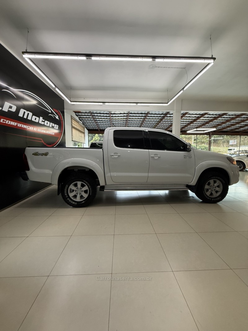 HILUX 2.7 SRV 4X4 CD 16V FLEX 4P AUTOMÁTICO - 2015 - FARROUPILHA