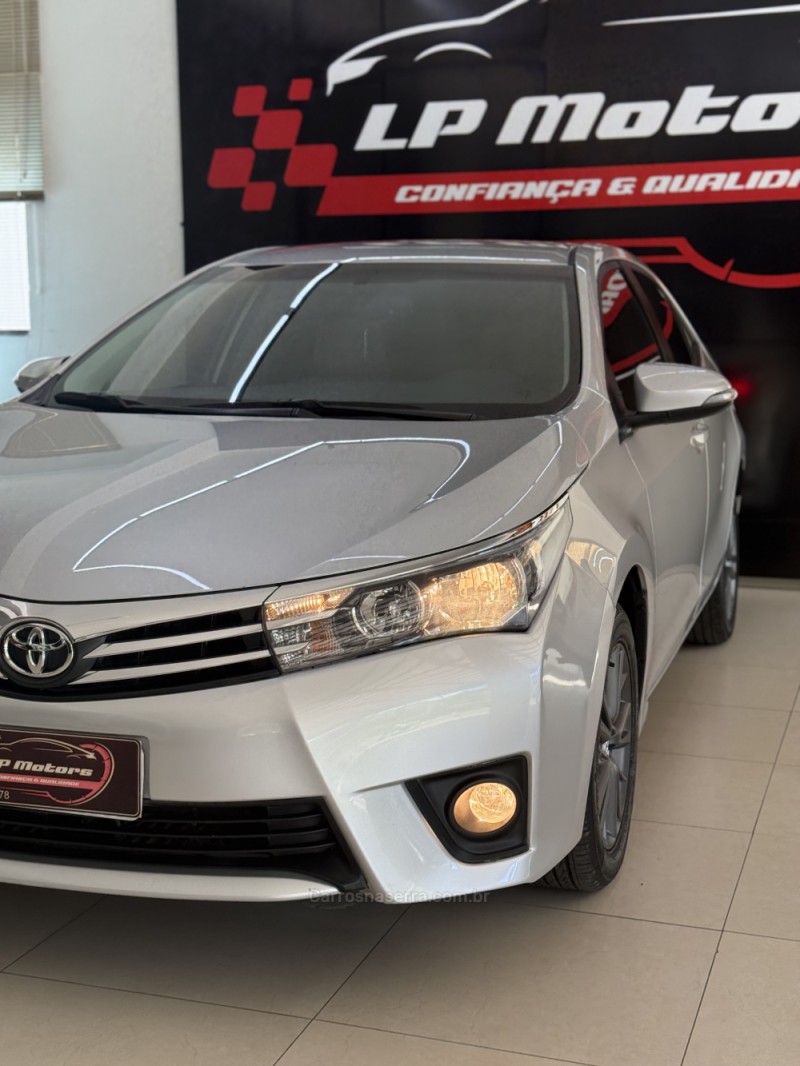 COROLLA 2.0 XEI 16V FLEX 4P AUTOMÁTICO - 2017 - FARROUPILHA