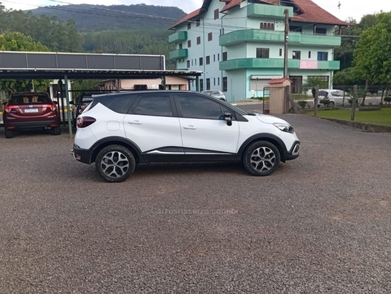 CAPTUR 1.3 INTENSE TURBO 16V FLEX 5P AUTOMÁTICO - 2022 - PICADA CAFé