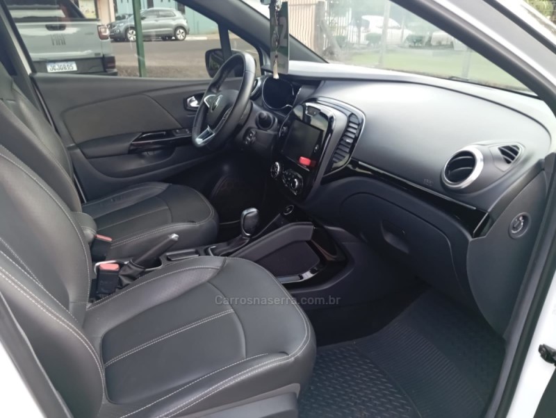 CAPTUR 1.3 INTENSE TURBO 16V FLEX 5P AUTOMÁTICO - 2022 - PICADA CAFé