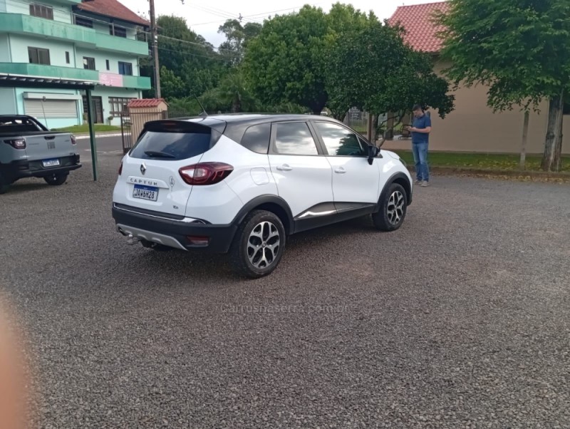 CAPTUR 1.3 INTENSE TURBO 16V FLEX 5P AUTOMÁTICO - 2022 - PICADA CAFé