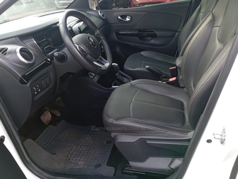 CAPTUR 1.3 INTENSE TURBO 16V FLEX 5P AUTOMÁTICO - 2022 - PICADA CAFé