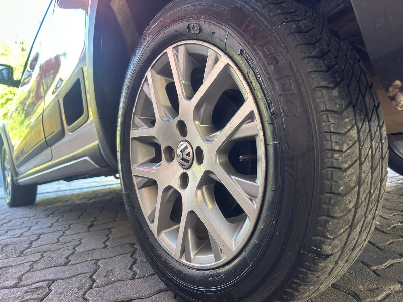 SAVEIRO 1.6 MI CE 8V FLEX 2P MANUAL G.VI - 2014 - TRêS COROAS