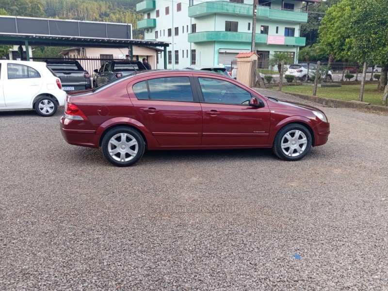 VECTRA 2.0 MPFI ELEGANCE 8V 140CV FLEX 4P MANUAL - 2009 - PICADA CAFé