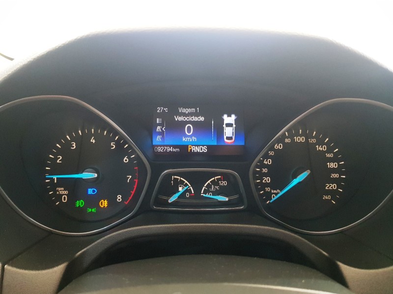 FOCUS 2.0 TITANIUM HATCH 16V FLEX 4P AUTOMÁTICO - 2016 - CAXIAS DO SUL