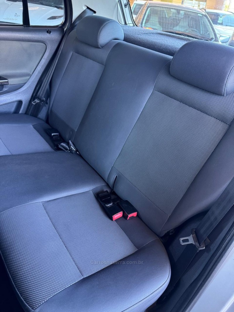 FOX 1.0 MI 8V FLEX 4P MANUAL - 2012 - CAXIAS DO SUL