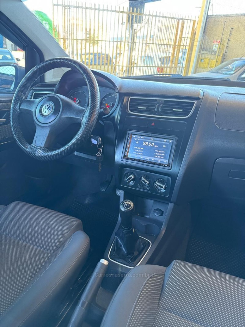 FOX 1.0 MI 8V FLEX 4P MANUAL - 2012 - CAXIAS DO SUL