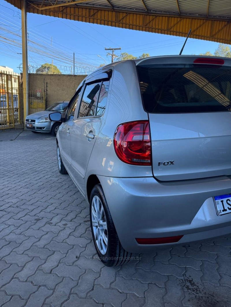 FOX 1.0 MI 8V FLEX 4P MANUAL - 2012 - CAXIAS DO SUL