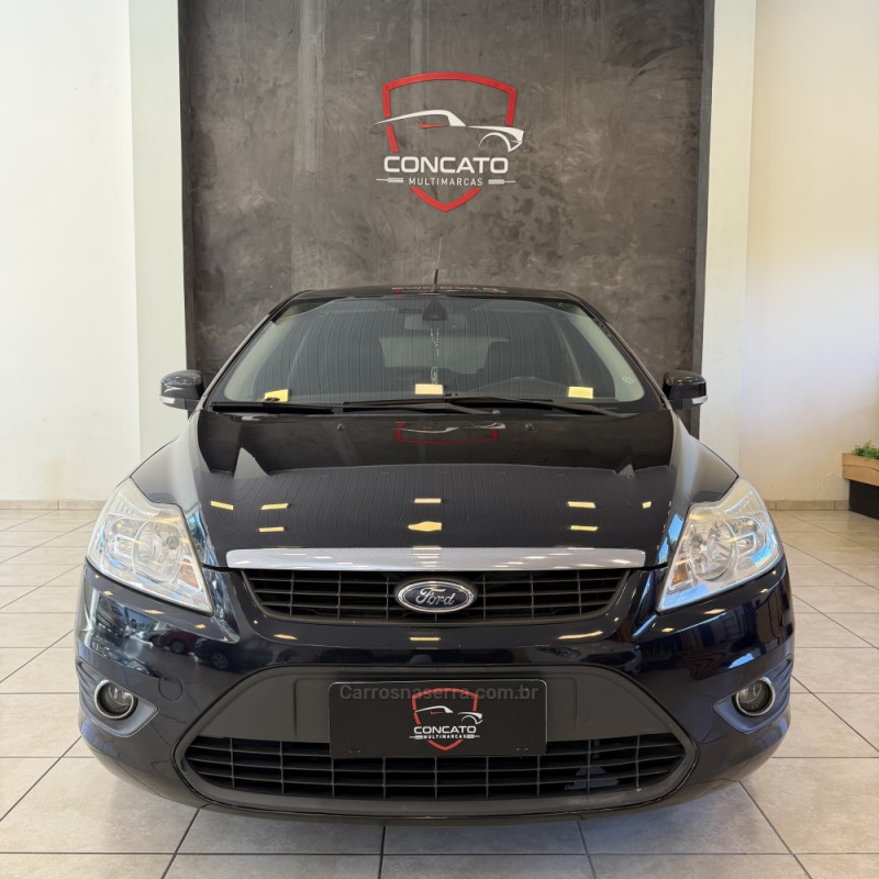 FOCUS 2.0 GLX 16V GASOLINA 4P MANUAL - 2013 - FARROUPILHA