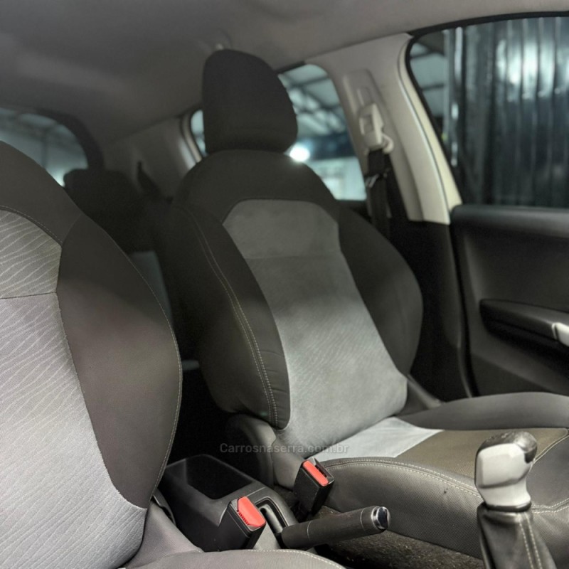 208 1.5 ACTIVE 8V FLEX 4P MANUAL - 2014 - ESTâNCIA VELHA