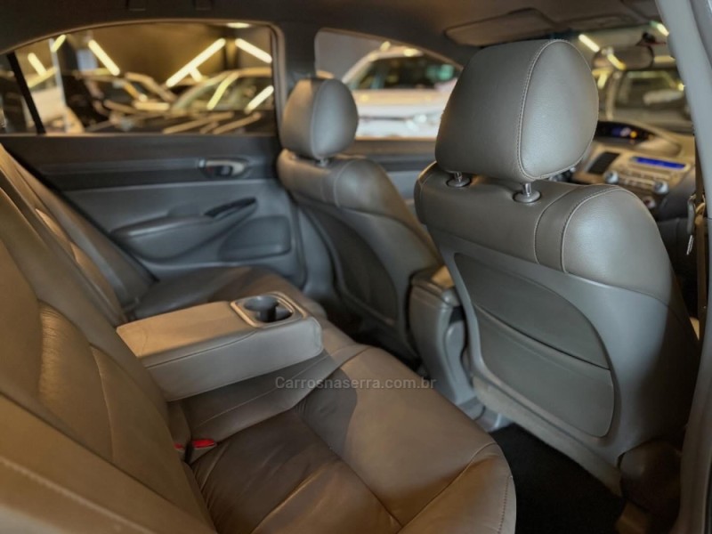 CIVIC 1.8 LXL 16V FLEX 4P AUTOMÁTICO - 2010 - NOVO HAMBURGO