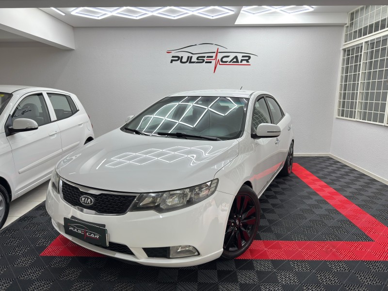 cerato 1.6 sx3 16v gasolina 4p automatico 2011 caxias do sul