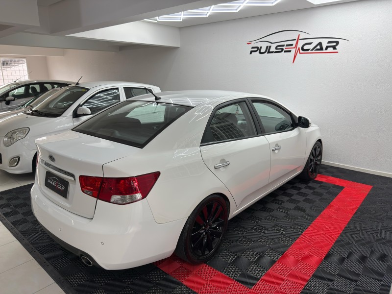 CERATO 1.6 SX3 16V GASOLINA 4P AUTOMÁTICO - 2011 - CAXIAS DO SUL