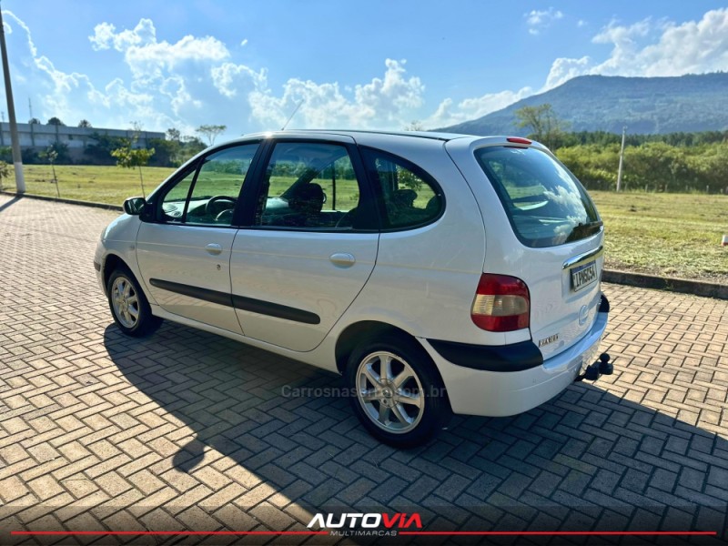 SCÉNIC 1.6 EXPRESSION 16V FLEX 4P MANUAL - 2009 - SAPIRANGA