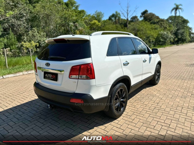 SORENTO 3.5 S.560 V6 24V GASOLINA 4P AUTOMÁTICO - 2012 - SAPIRANGA