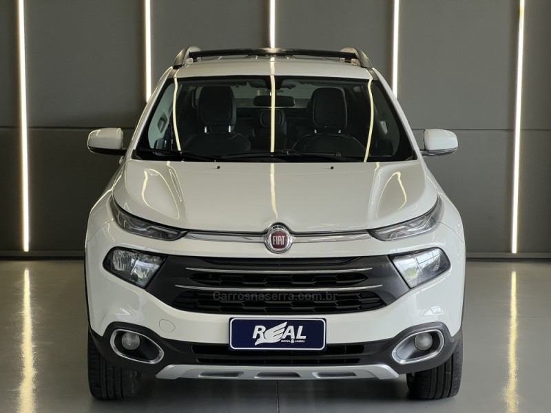 TORO 2.0 16V TURBO FREEDOM 4X4 DIESEL 4P MANUAL - 2019 - SAPIRANGA