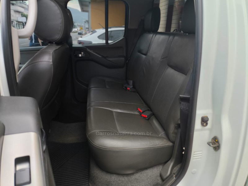 FRONTIER 2.5 SL 4X4 CD TURBO ELETRONIC DIESEL 4P AUTOMÁTICO - 2015 - GUAPORé