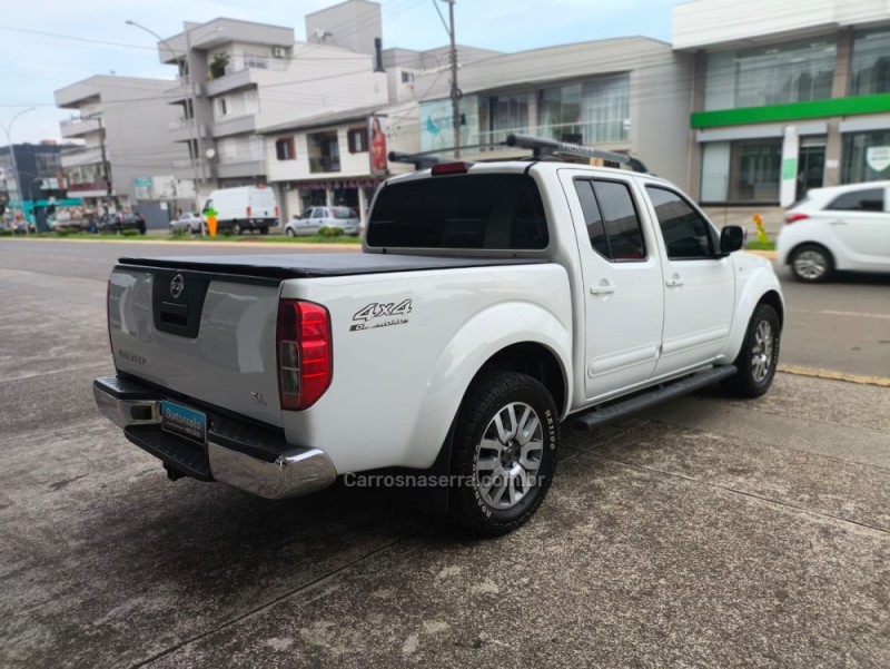 FRONTIER 2.5 SL 4X4 CD TURBO ELETRONIC DIESEL 4P AUTOMÁTICO - 2015 - GUAPORé